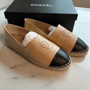 CHANEL Espadrilles, Beige/Black size 40/US10 *NEW*
